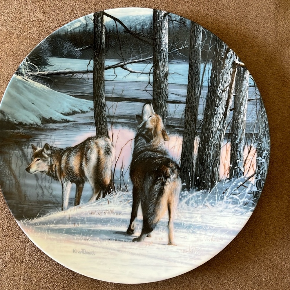 Knowles plate 6160 A, limited edition of northern spirits by Kevin Daniel